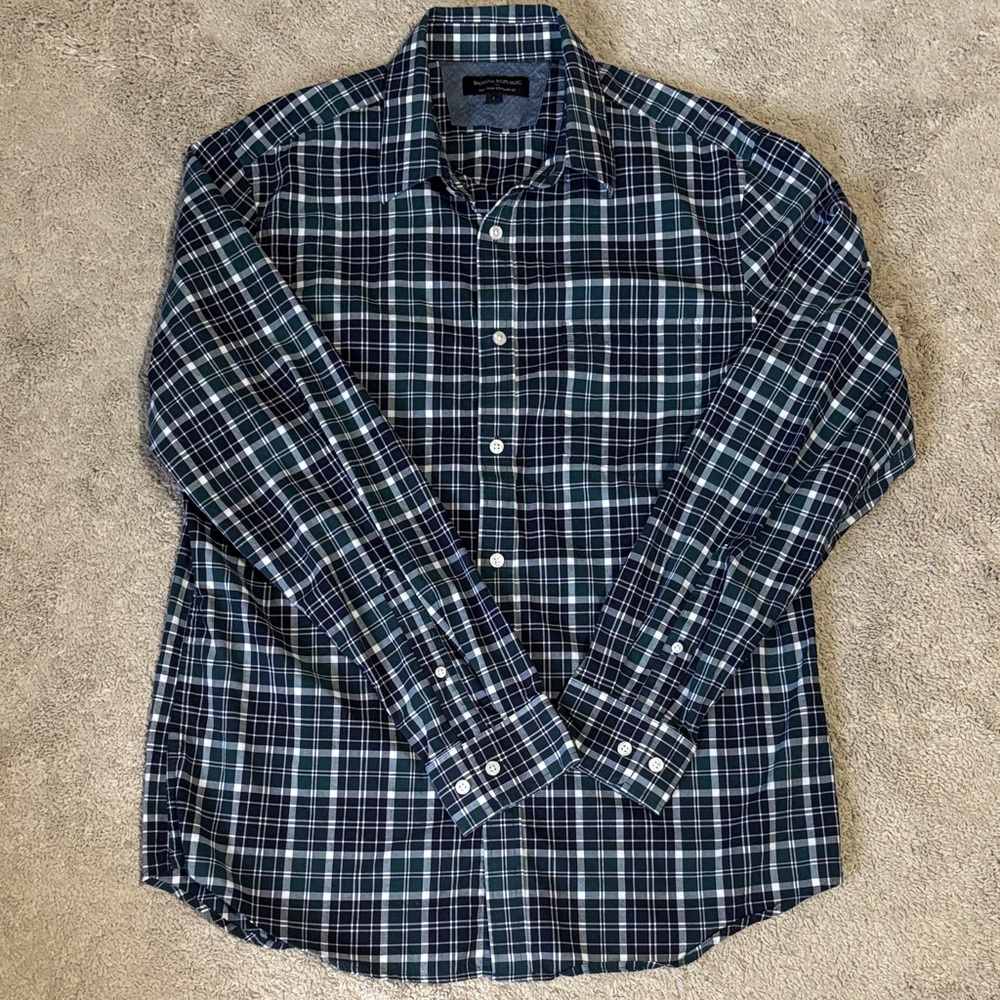 Banana Republic Men’s Soft Washed Standard Fit Plaid Button Down Shirt